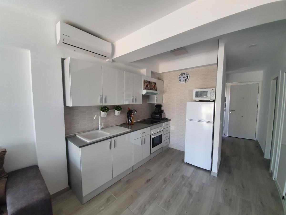 Apartamento Primera Linea De Playa Torremolinos Exterior photo
