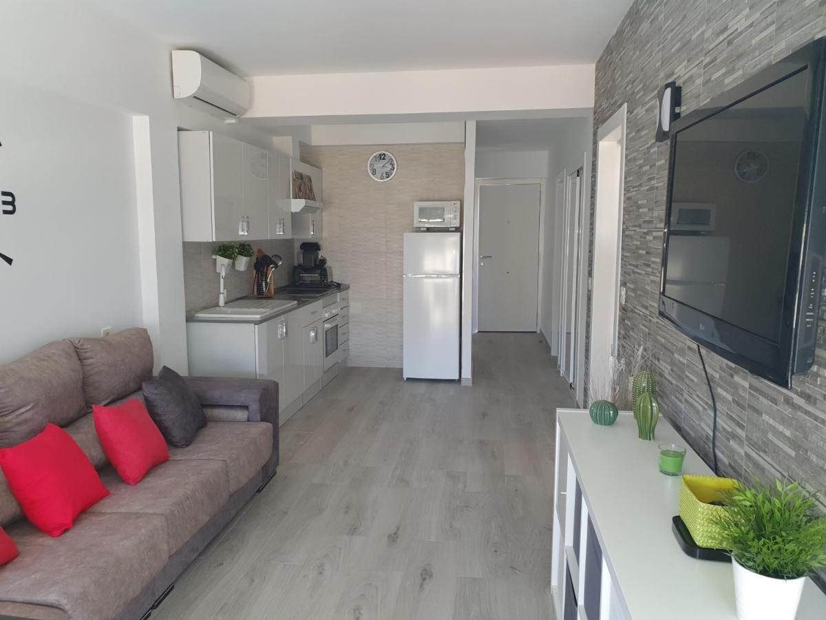 Apartamento Primera Linea De Playa Torremolinos Exterior photo