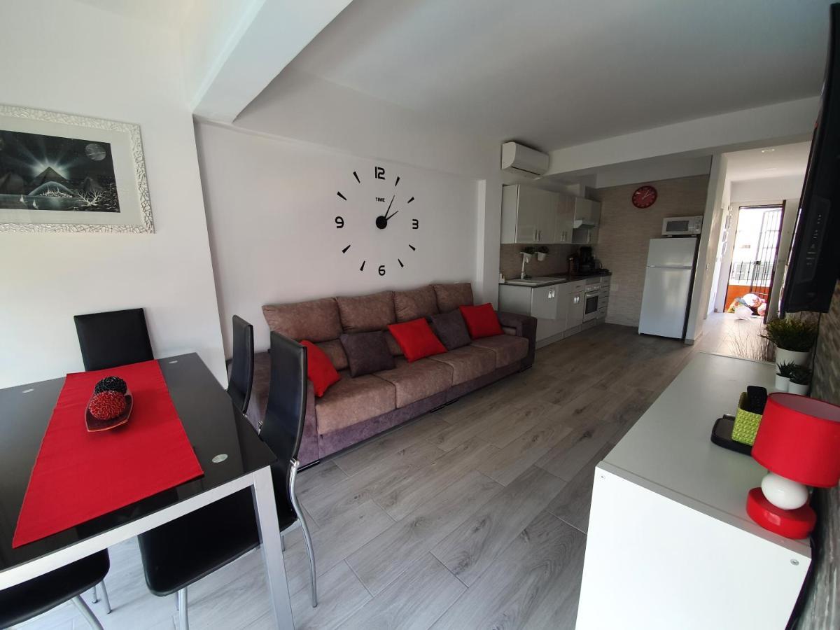 Apartamento Primera Linea De Playa Torremolinos Exterior photo