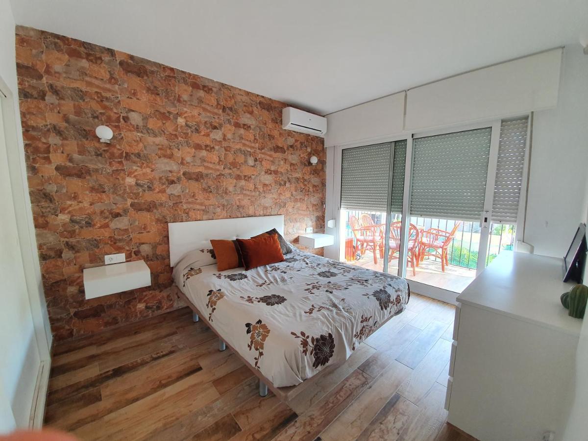 Apartamento Primera Linea De Playa Torremolinos Exterior photo