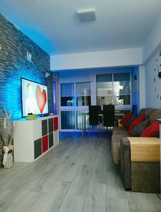 Apartamento Primera Linea De Playa Torremolinos Exterior photo