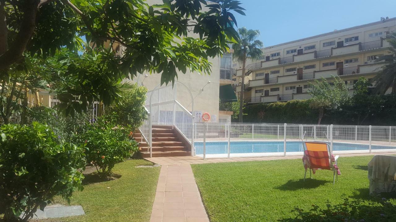 Apartamento Primera Linea De Playa Torremolinos Exterior photo