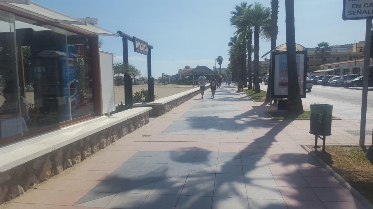 Apartamento Primera Linea De Playa Torremolinos Exterior photo